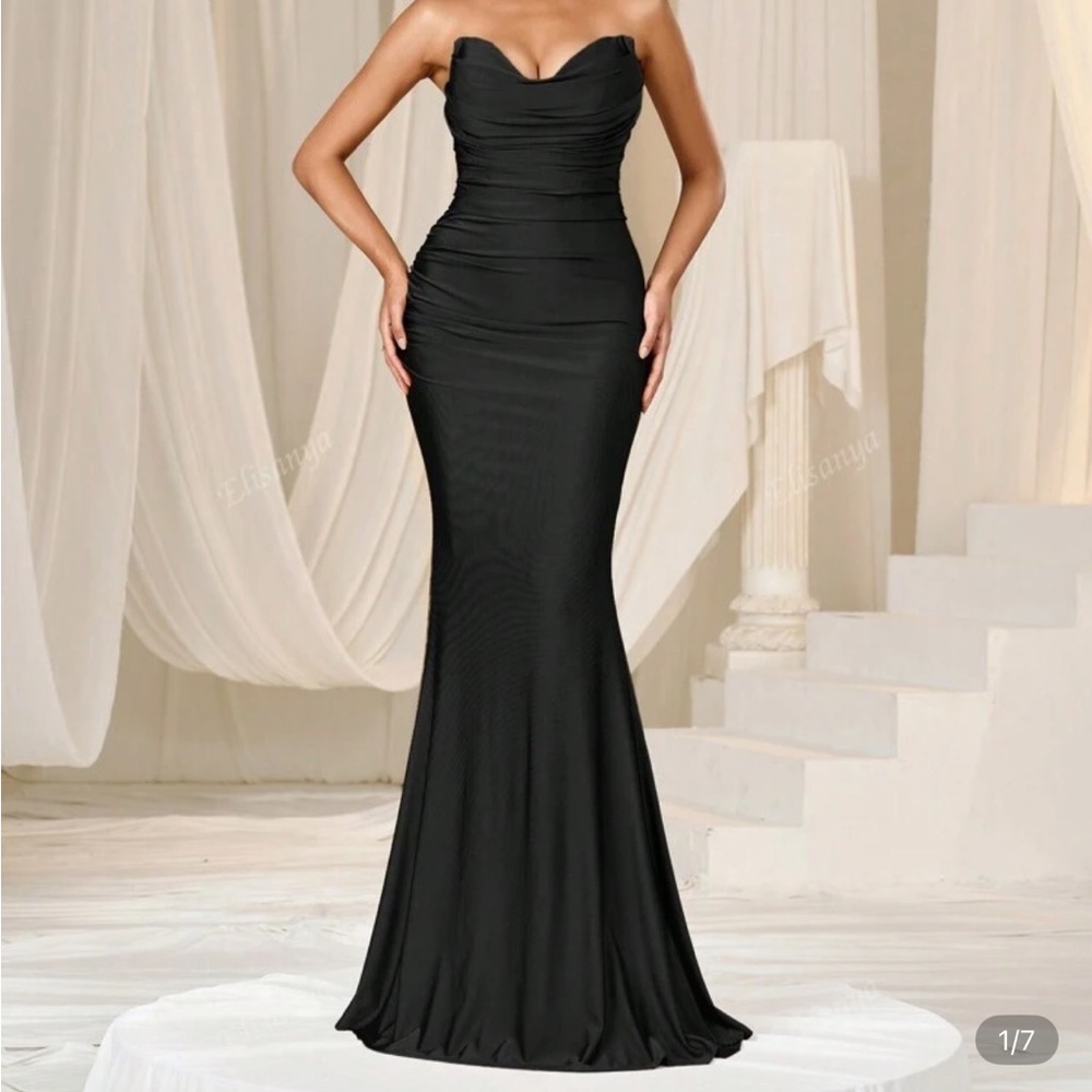 Elegant Black Strapless Evening Gown